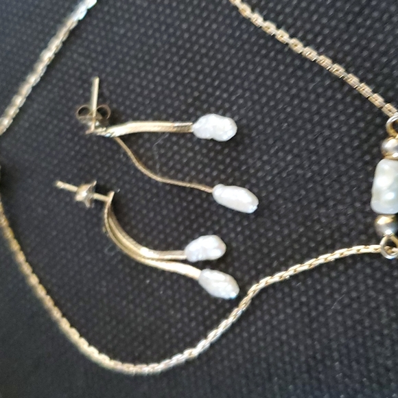 VINTAGE AVON GOLDEN FRESHWATER PEARL SET - Picture 2 of 4